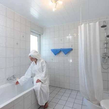 Boardinghouse Vendégház 2*